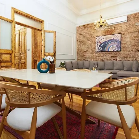 Spacious 3br W Elevator&ac In Taksim Апартаменты *