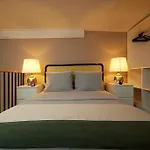 Historic High-ceiling 2-flat Combo - Taksim *