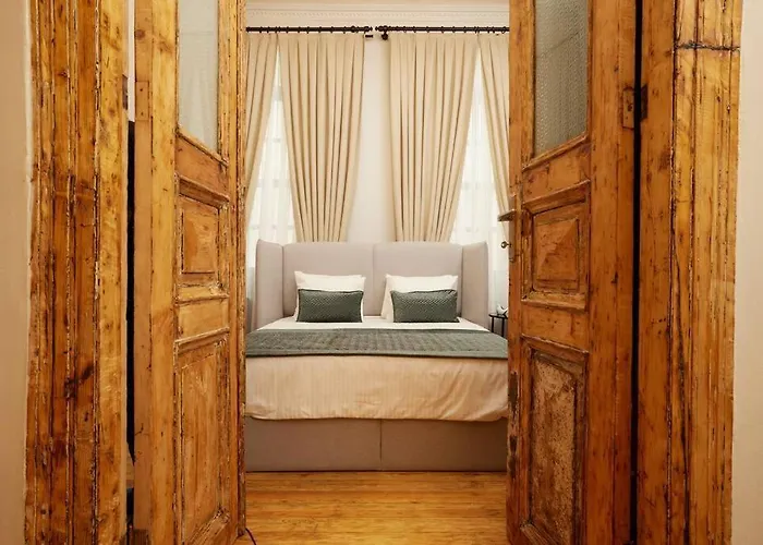 Appartement Historic High-ceiling 2-flat Combo - Taksim *