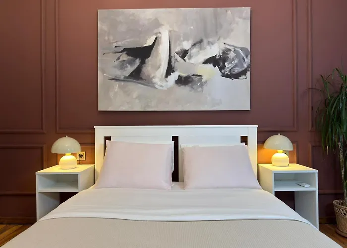 Historic High-ceiling 2-flat Combo - Taksim * Istambul