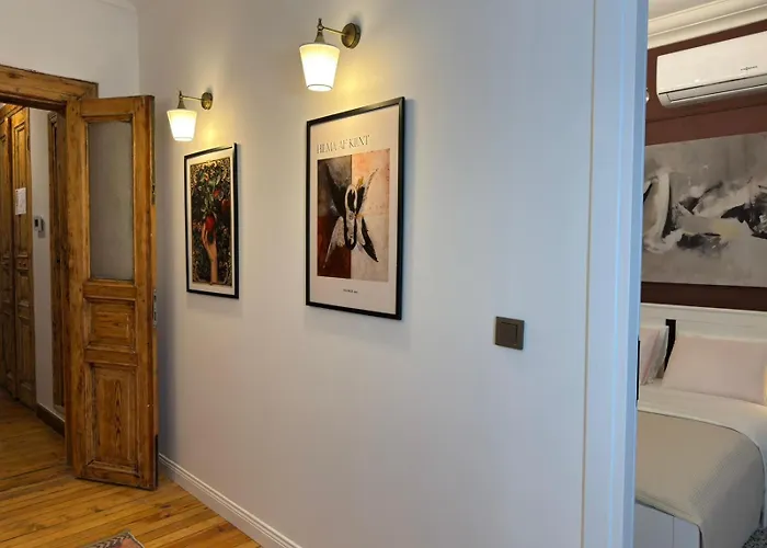 Daire Historic High-ceiling 2-flat Combo - Taksim İstanbul