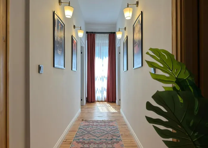 Historic High-ceiling 2-flat Combo - Taksim Κωνσταντινούπολη